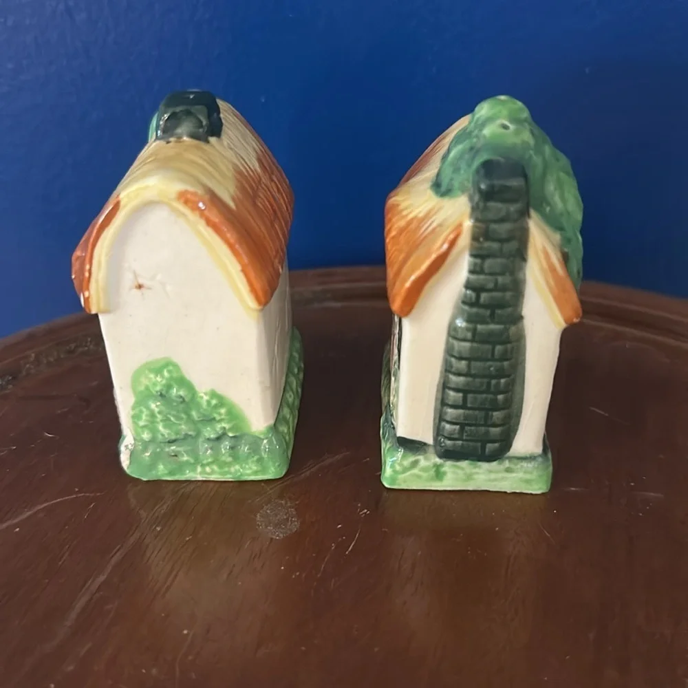 Charming Ceramic Cottage Set